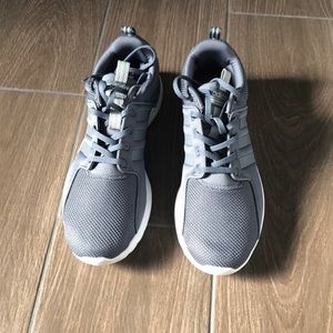 Men's grey Adidas cloudfoam shoes never worn